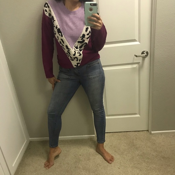 Leopard Pink Purple V- Two Tone Knit Sweater - Picture 4 of 6